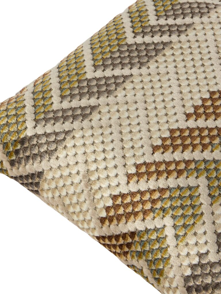squame-cushion40x40-148-2