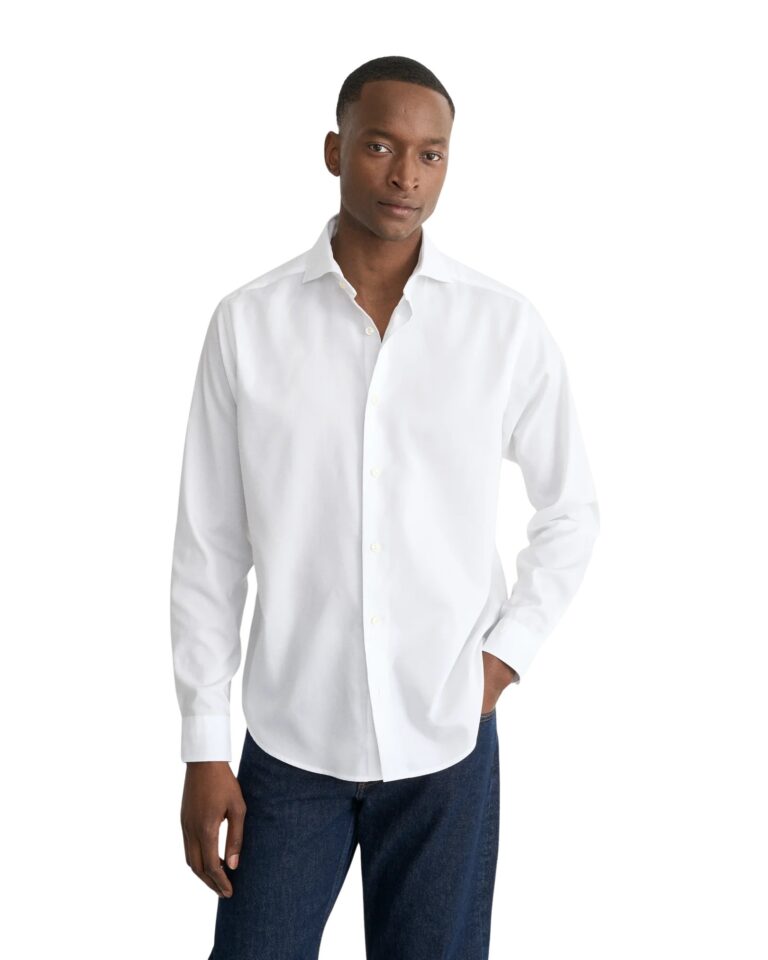 white-signature-oxford-shirt-263_2026-04-22t103554479z