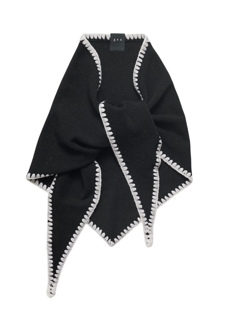 mina_stitched_merino_scarf-09_scarfs-ca0488-9090_black