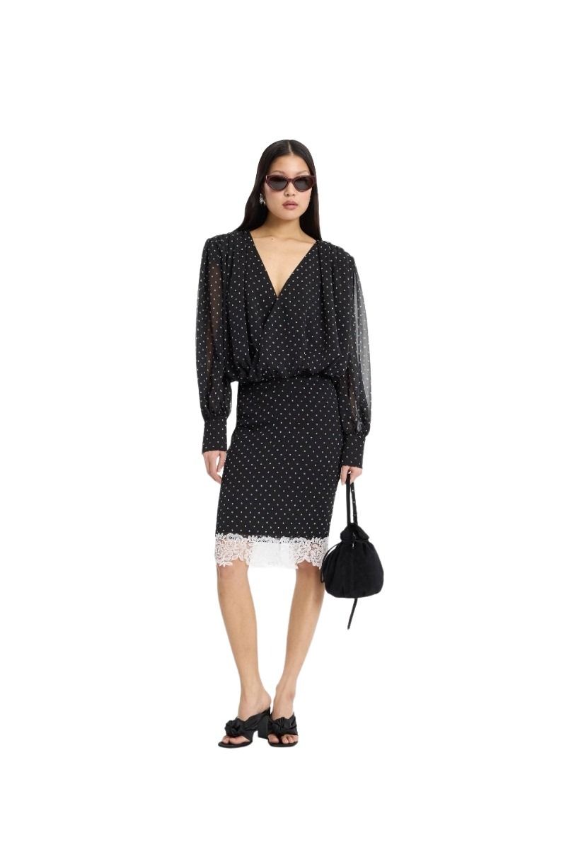rotate_pf26__116508000_ls_ruched_blouse_1000_black_comb__model_116364000_laceband_pencilskirt_1000_black_comb__model_1265_lr rotate_pf26__116508000_ls_ruched_blouse_1000_black_comb__model_116364000_laceband_pencilskirt_1000_black_comb__model_1265_lr