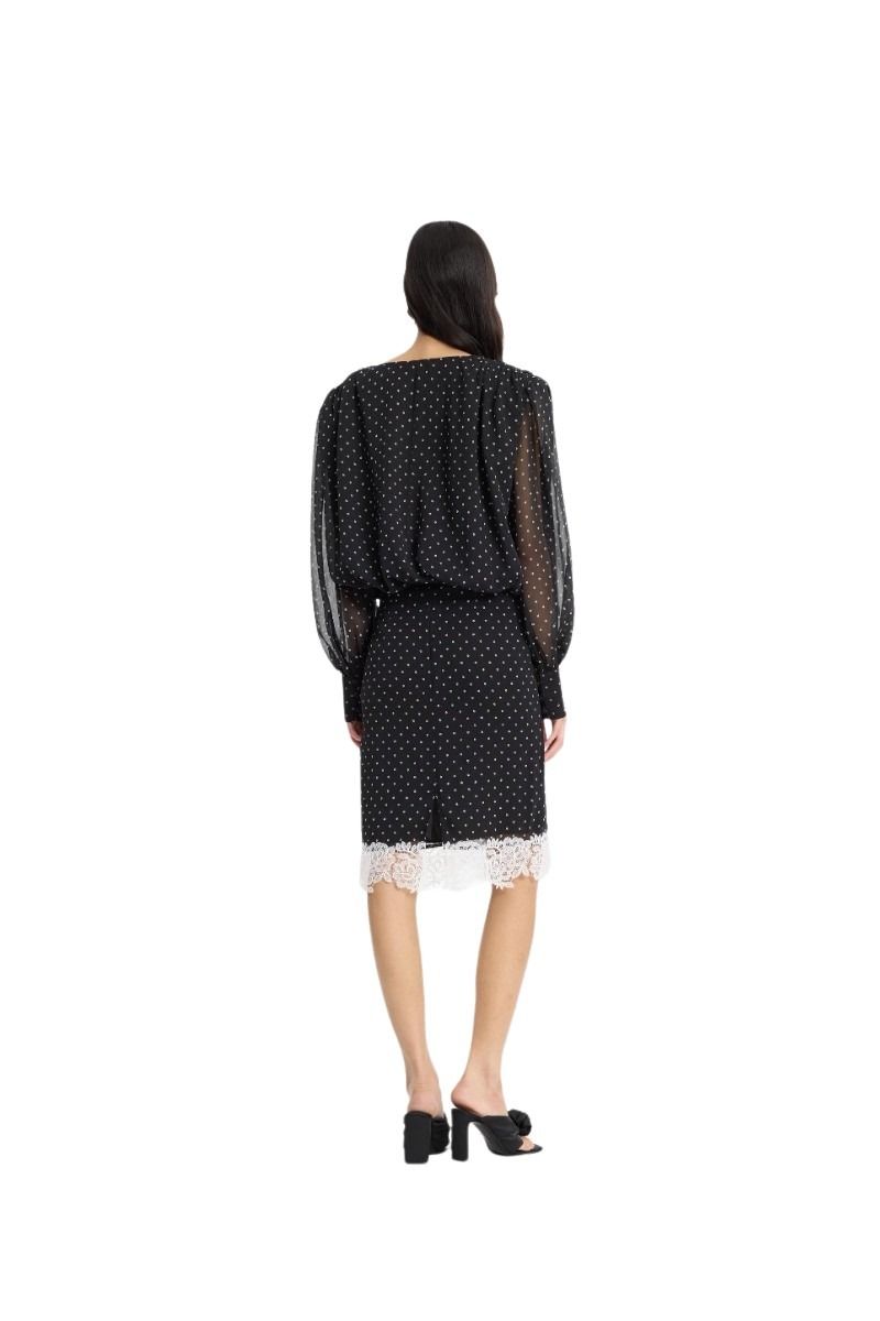 rotate_pf26__116508000_ls_ruched_blouse_1000_black_comb__model_116364000_laceband_pencilskirt_1000_black_comb__model_1350_lr rotate_pf26__116508000_ls_ruched_blouse_1000_black_comb__model_116364000_laceband_pencilskirt_1000_black_comb__model_1350_lr