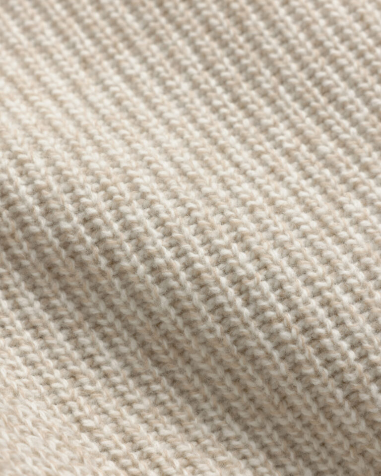 13180015-3