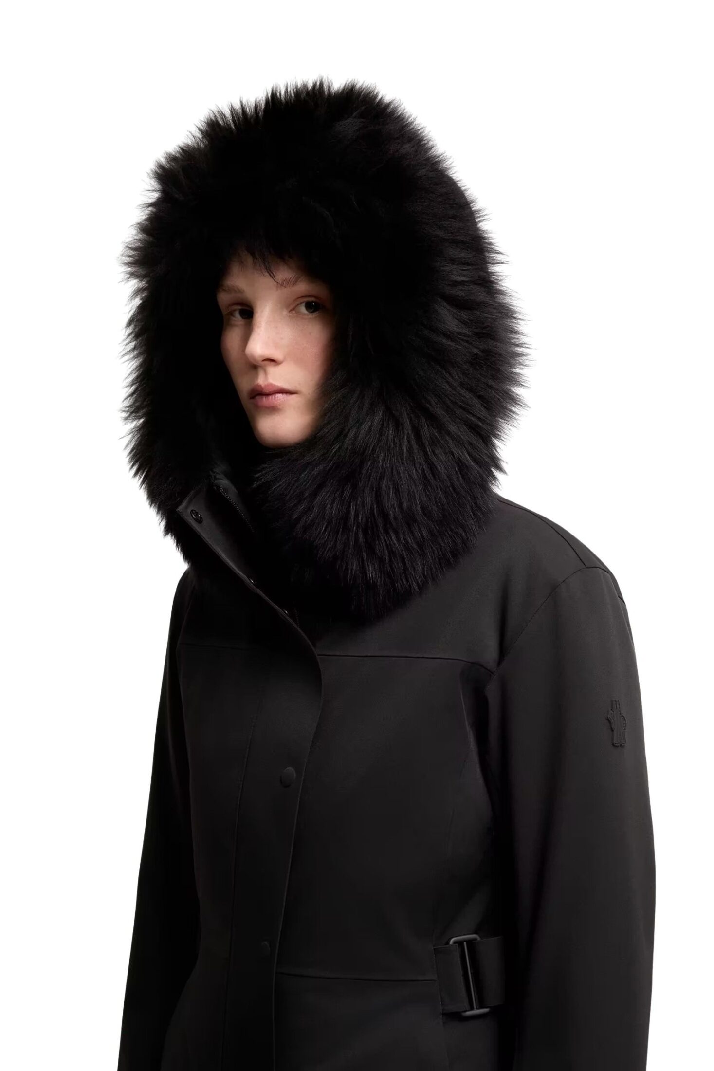 loira-women-black-moncler-1 loira-women-black-moncler-1
