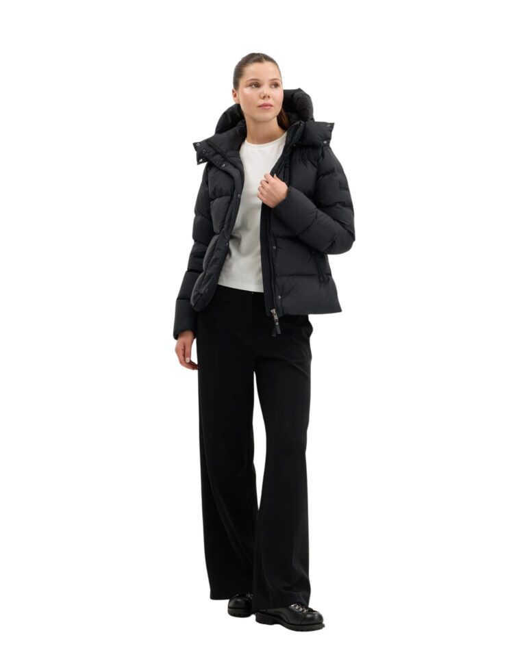 stella-black-5553