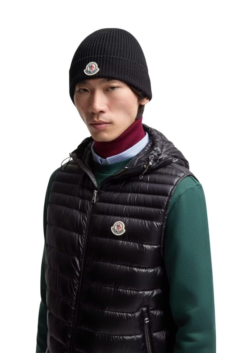 wool-beanie-men-black-moncler-1