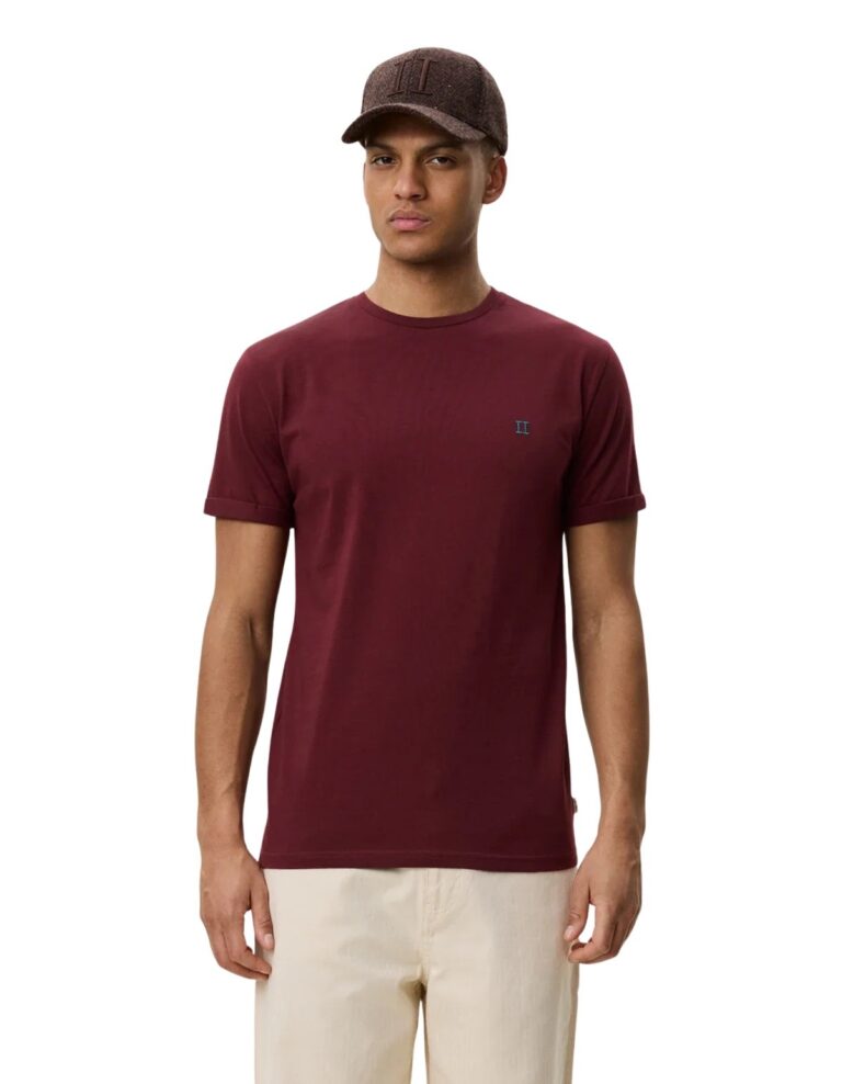 21241780_1002284_654-chocolate-truffle-red_0647_1