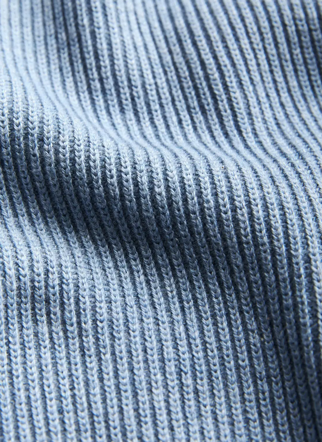 2885_f96522f334-901475-colin-half-zip-55-light-blue-6-medium 2885_f96522f334-901475-colin-half-zip-55-light-blue-6-medium