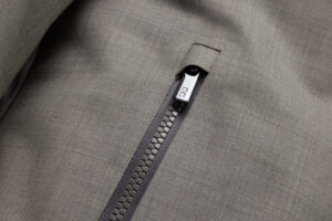 7050_271_regulator_coat_savile_sand_melange_wool_detail_4