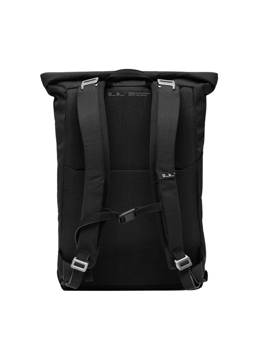 entour_daypack_18l_black_out_1000539004901_10 entour_daypack_18l_black_out_1000539004901_10