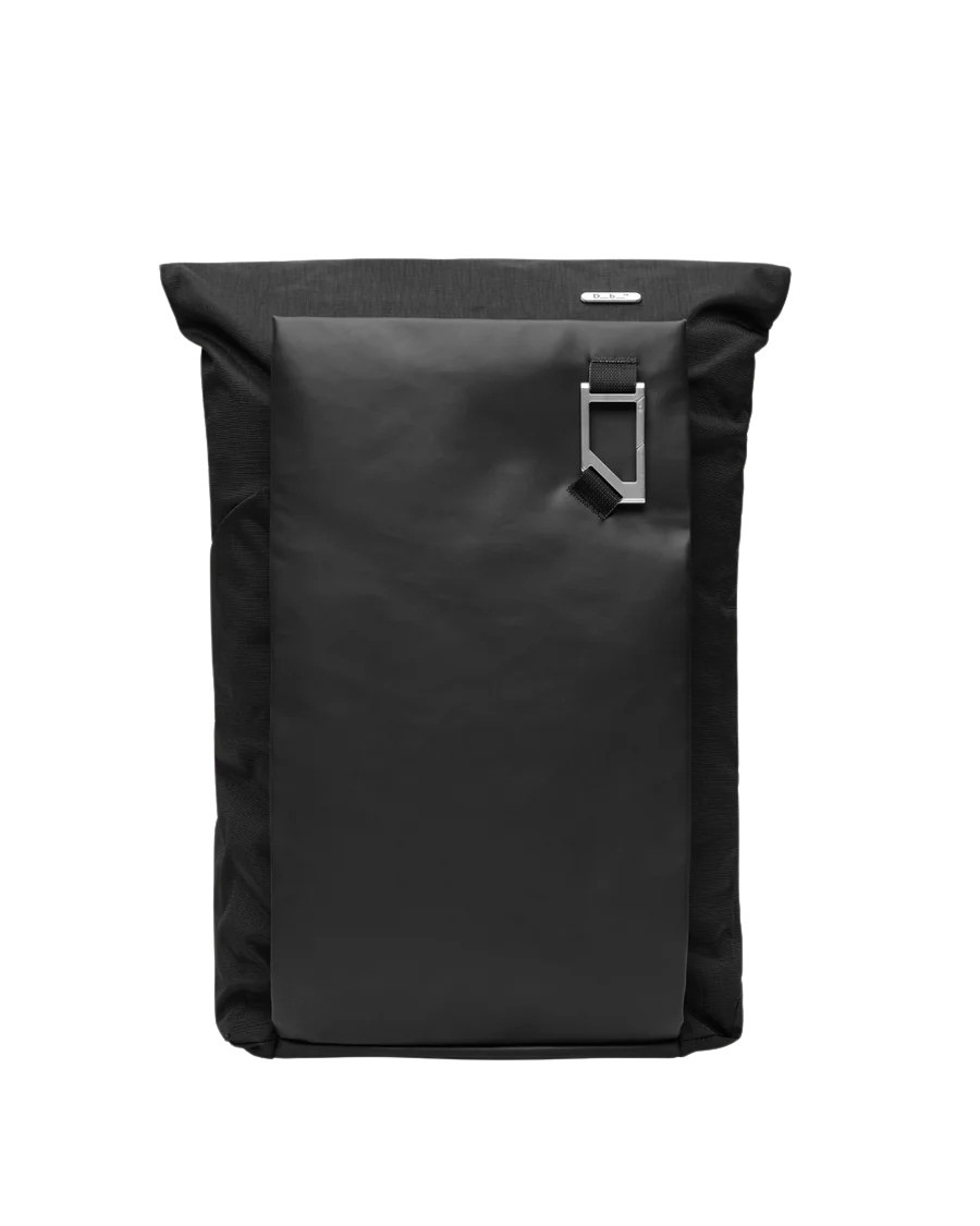 entour_daypack_18l_black_out_1000539004901_9 entour_daypack_18l_black_out_1000539004901_9