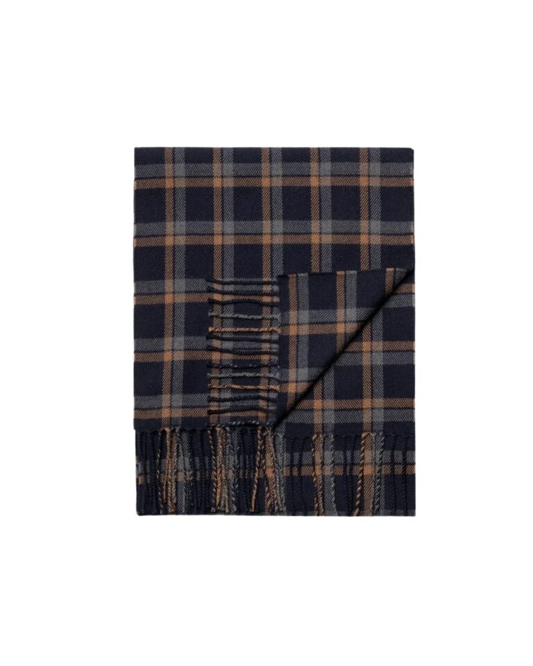 navy-blue-check-merino-wool-scarf_2026-07-01t085550413z