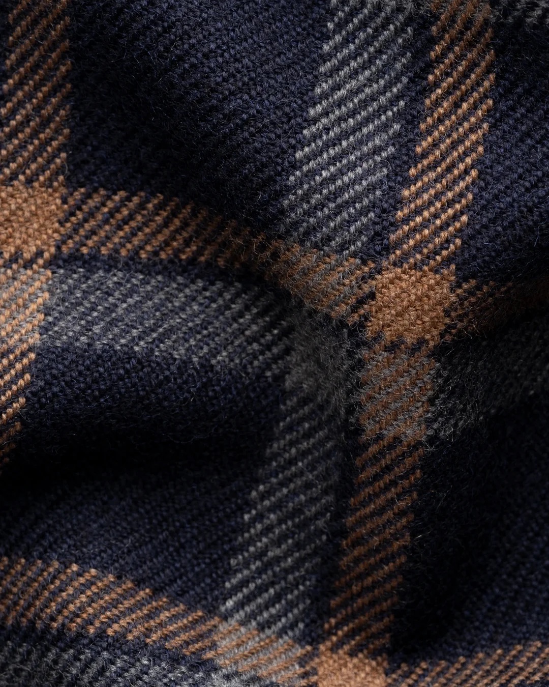 navy-blue-check-merino-wool-scarf_2026-07-01t092552176z navy-blue-check-merino-wool-scarf_2026-07-01t092552176z