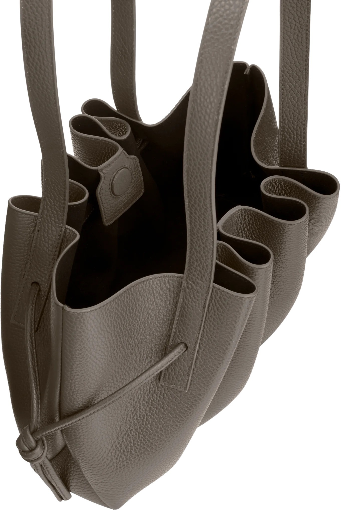 scallop_shoulder_bag_taupe_pebble_3_2048x2048 scallop_shoulder_bag_taupe_pebble_3_2048x2048