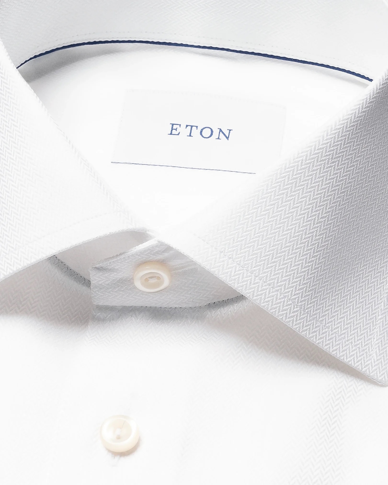 white-herringbone-signature-twill-shirt_2026-07-01t085550306z white-herringbone-signature-twill-shirt_2026-07-01t085550306z