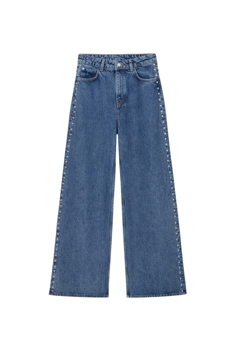 1296_27700ba6ed-bailey-stud_blue_1-large-2560