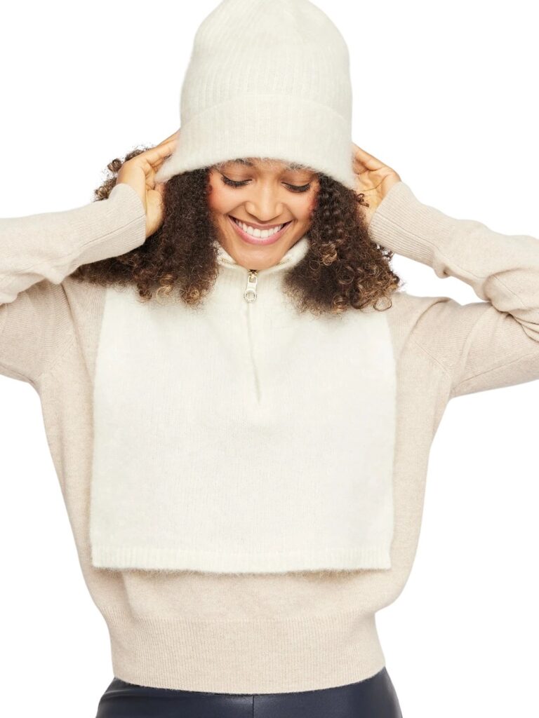 1394_cb78c5ec74-silje-chunky-hat_white-belinda-high-neck_white-zoom