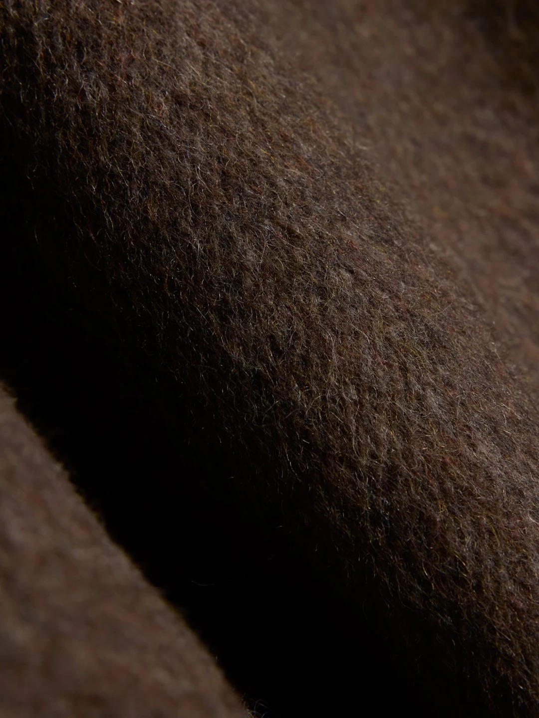 2392_1c646a943d-hedvig-closeup_-dark-brown-zoom 2392_1c646a943d-hedvig-closeup_-dark-brown-zoom