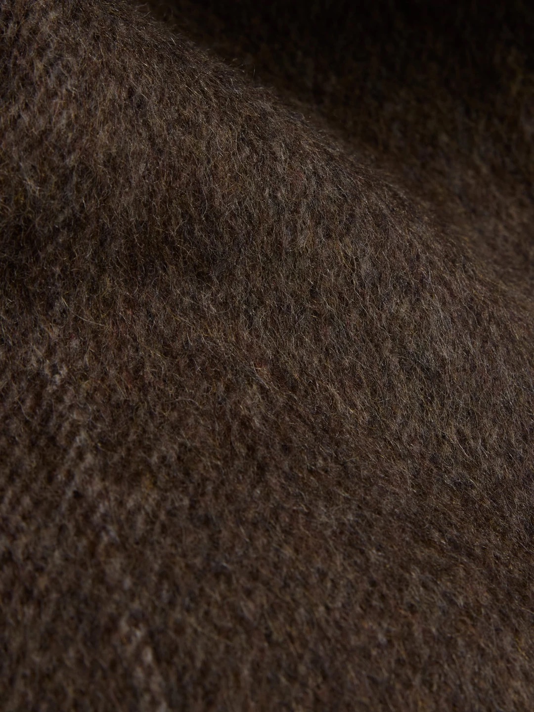 2749_2ea39537b7-clara-closeup_-dark-brown-zoom 2749_2ea39537b7-clara-closeup_-dark-brown-zoom