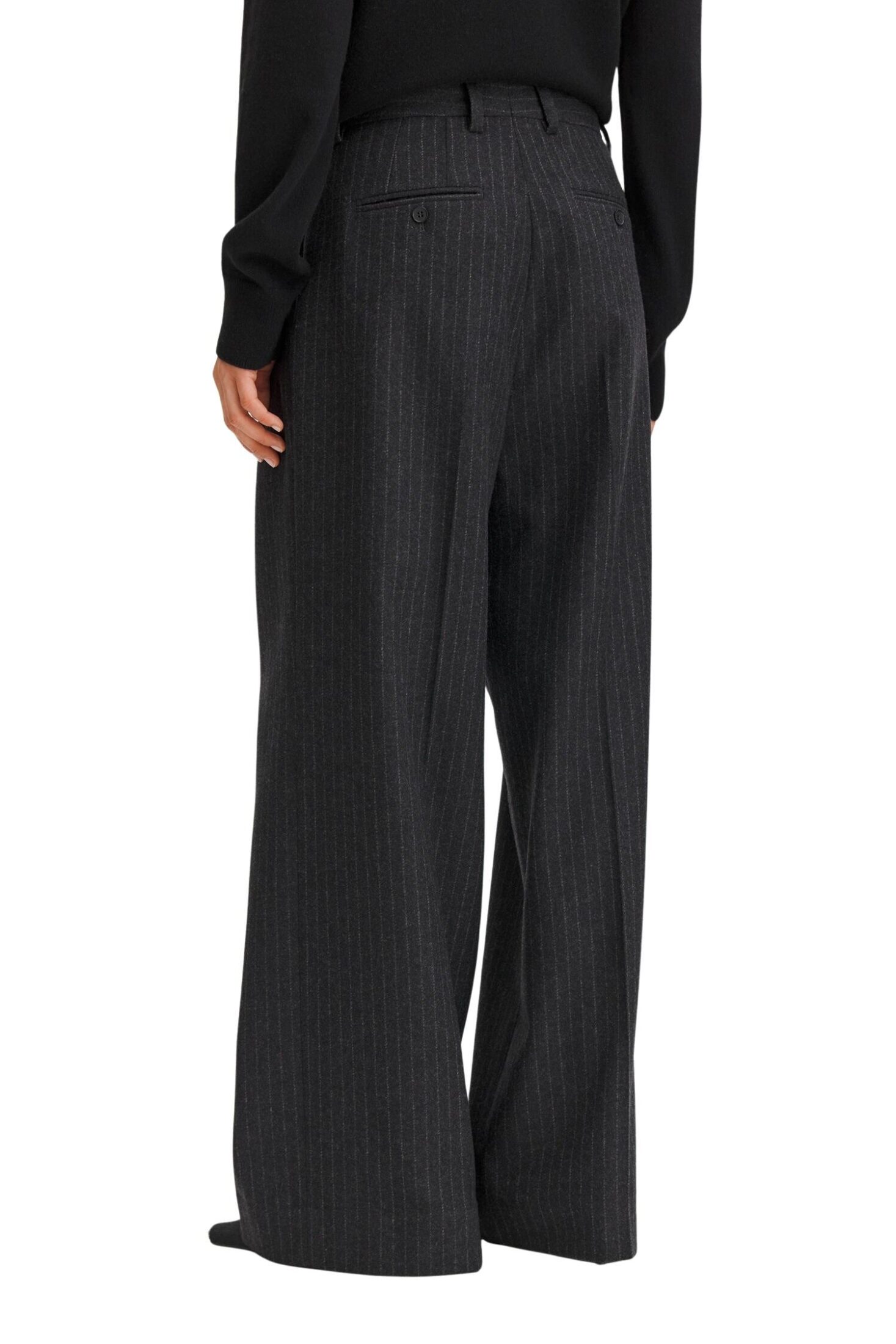 32644-0401-filippak-darcey_flannel_pinstripe_trousers_anthracite_pinstripe-3 32644-0401-filippak-darcey_flannel_pinstripe_trousers_anthracite_pinstripe-3