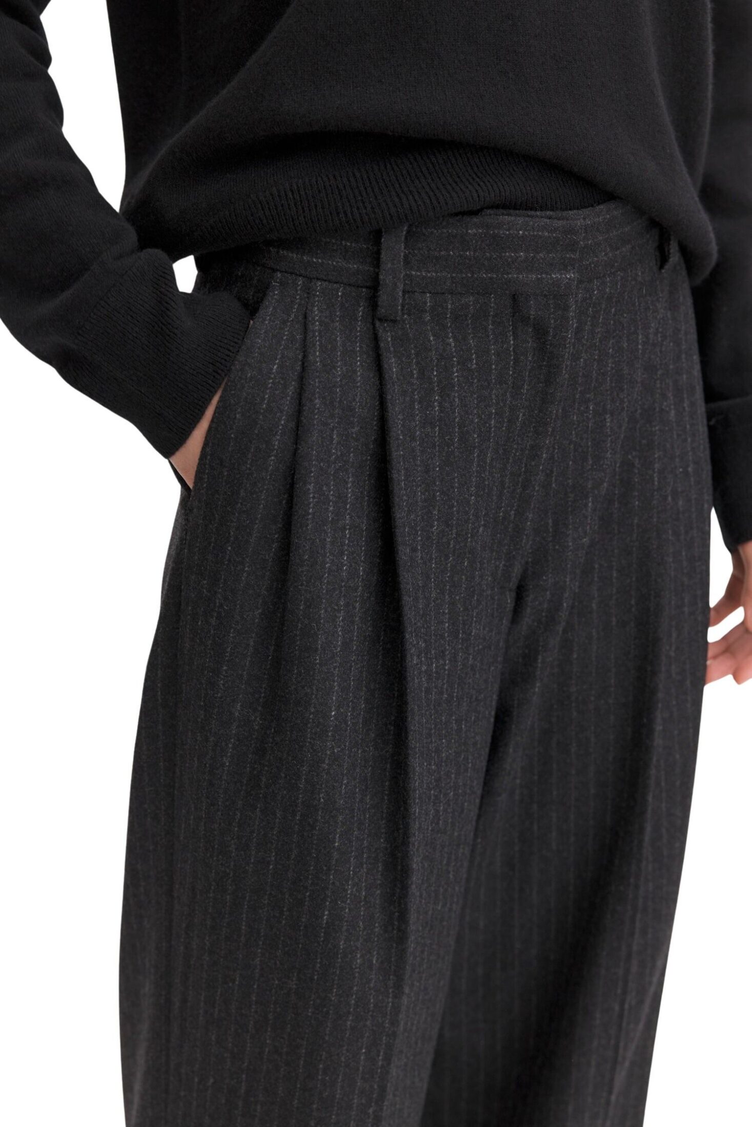 32644-0401-filippak-darcey_flannel_pinstripe_trousers_anthracite_pinstripe-4 32644-0401-filippak-darcey_flannel_pinstripe_trousers_anthracite_pinstripe-4