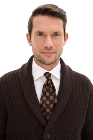 6137_oscar-jacobson_roland-cardigan_dusk-brown_67221560_546_extra1-custom
