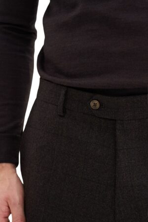 9138_oscar-jacobson_dandy-trousers_captains-brown_54741929_542_extra1-custom