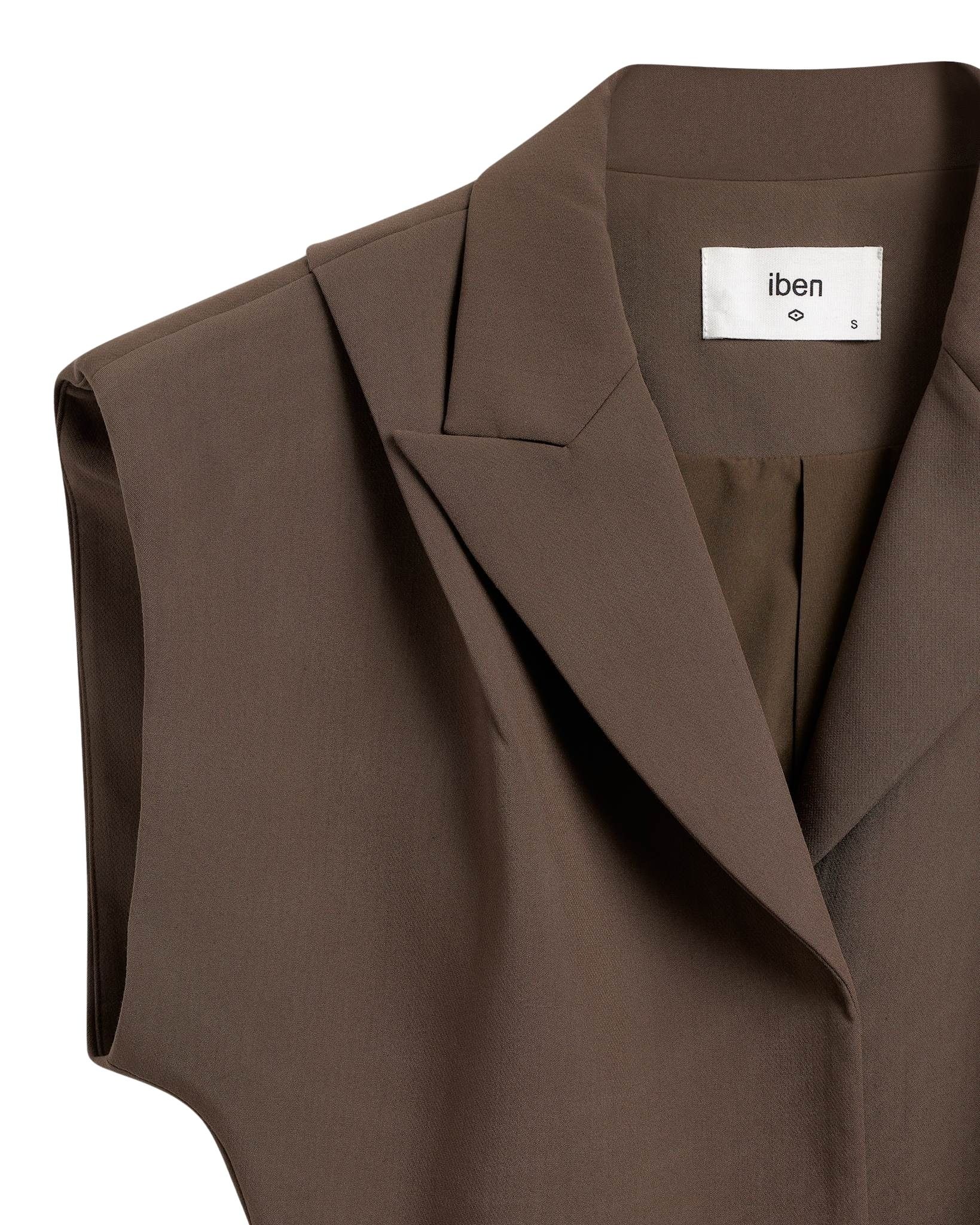 iben_beverly_waistcoat_taupe_brown_2499nok_215eur_79431ef4-1182-473b-81f5-803b6df4cd2f iben_beverly_waistcoat_taupe_brown_2499nok_215eur_79431ef4-1182-473b-81f5-803b6df4cd2f