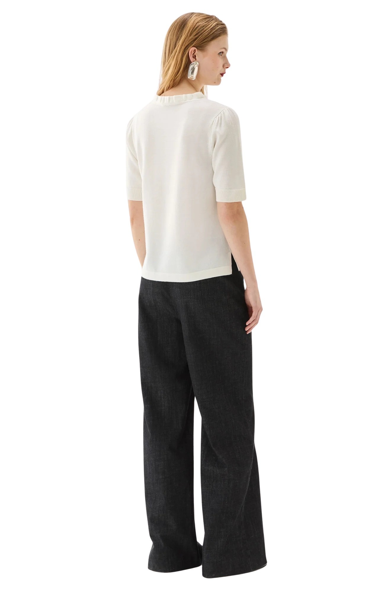 minna_top_ecru_and_pim_trousers_black_denim_back minna_top_ecru_and_pim_trousers_black_denim_back