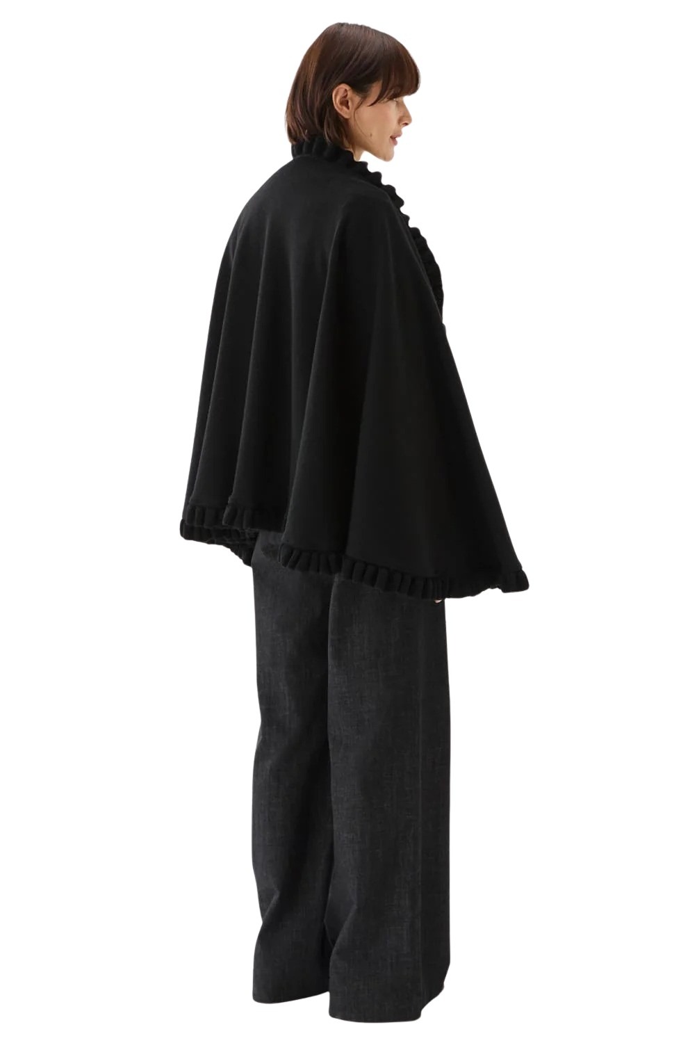 silvia_cape_black_and_pim_trousers_denim.jpg._2000x silvia_cape_black_and_pim_trousers_denim.jpg._2000x